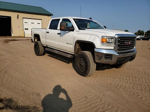 2018 GMC Sierra 2500HD with VIN 1GT12REG9JF164936, listed as a Copart auction lot 70438794 with 206,573 mi miles and Salvage Title. Bid and sale history available at carsss.com. Image 11.