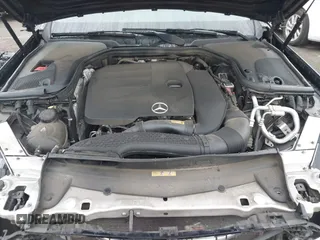 2021 Mercedes-Benz E-Class E 350 with VIN W1KZF8DBXMA922376, listed as a IAAI auction lot 41839202 with 36,418 mi miles. Bid and sale history available at carsss.com. Image 10.