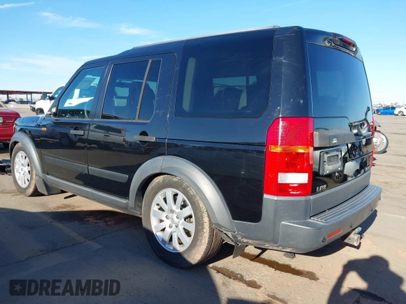 2005 Land Rover LR3 SE with VIN SALAE25425A322775, listed as a IAAI auction lot 41866103 with 127,888 mi miles. Bid and sale history available at carsss.com. Image 3.