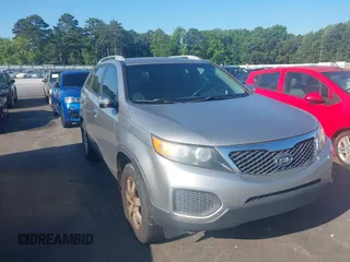 2013 Kia Sorento LX with VIN 5XYKT4A23DG413232, listed as a IAAI auction lot 42443271 with 226,679 mi miles and . Bid and sale history available at DreamBid. Image 1.