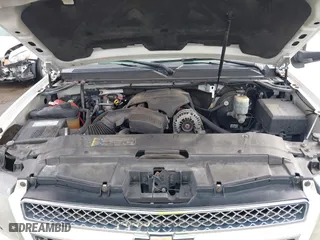 2008 Chevrolet Suburban LTZ with VIN 1GNFC16018R143195, listed as a IAAI auction lot 41577367 with 223,506 mi miles. Bid and sale history available at carsss.com. Image 10.