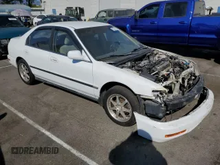 1997 Honda Accord LX with VIN 1HGCD5631VA187865, listed as a Copart auction lot 72278014 with 201,204 mi miles and Salvage Title. Bid and sale history available at carsss.com. Image 4.