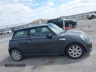 2013 MINI Hardtop S with VIN WMWSV3C59DT394005, listed as a IAAI auction lot 42028362 with 73,510 mi miles and . Bid and sale history available at DreamBid. Image 14.