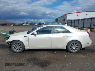 2009 Cadillac CTS AWD z VIN 1G6DT57V090104530, wystawiony jako IAAI lot #42314043 z przebiegiem 96 109 mil mil oraz . Historia ofert i sprzedaży dostępna na DreamBid. Obrazek 15.