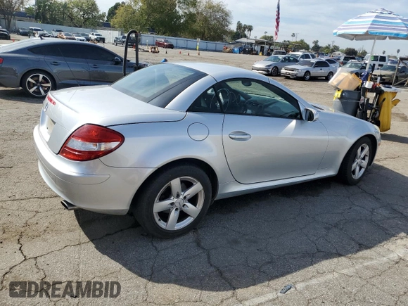 2007 Mercedes-Benz SLK-Class 3.0L with VIN WDBWK54F87F142683, listed as a Copart auction lot 45384065 with 147,388 mi miles and Clean Title. Bid and sale history available at carsss.com. Image 3.