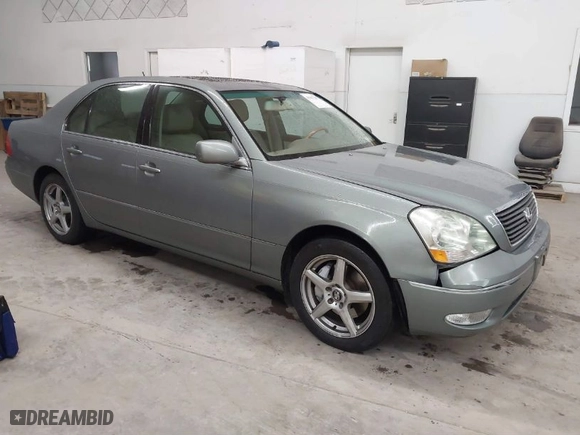 2002 Lexus LS 430 with VIN JTHBN30F620063279, listed as a IAAI auction lot 41667365 with 181,688 mi miles. Bid and sale history available at carsss.com. Image 1.