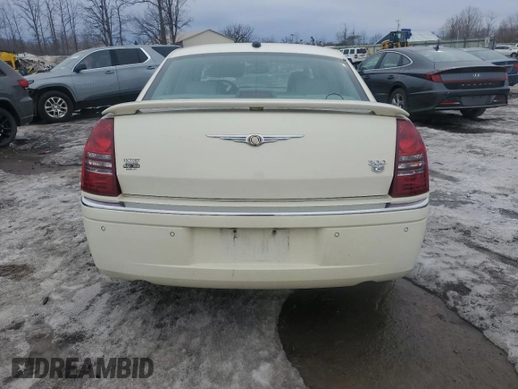 2005 Chrysler 300 with VIN 2C3AA63H85H635805, listed as a Copart auction lot 47992375 with 183,035 mi miles and Salvage Title. Bid and sale history available at carsss.com. Image 6.