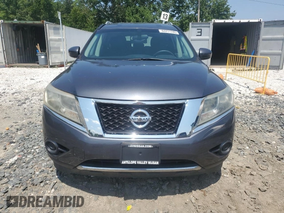 2014 Nissan Pathfinder S with VIN 5N1AR2MM7EC697185, listed as a Copart auction lot 63711745 with 137,153 mi miles and Clean title. Bid and sale history available at DreamBid. Image 5.