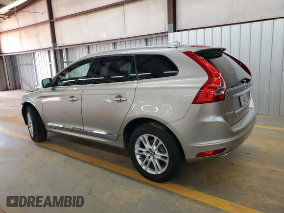 2016 Volvo XC60 T5 Drive-E Premier z VIN YV440MDKXG2857510, wystawiony jako Copart lot #56482855 z przebiegiem 104 878 mil mil oraz Szkoda całkowita • Salvage title. Historia ofert i sprzedaży dostępna na DreamBid. Obrazek 2.