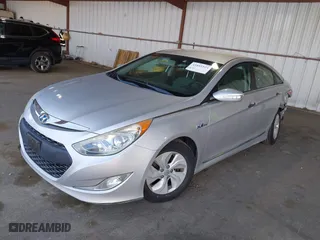 2015 Hyundai Sonata Hybrid Limited with VIN KMHEC4A49FA133103, listed as a IAAI auction lot 41885524 with 122,261 mi miles. Bid and sale history available at carsss.com. Image 17.