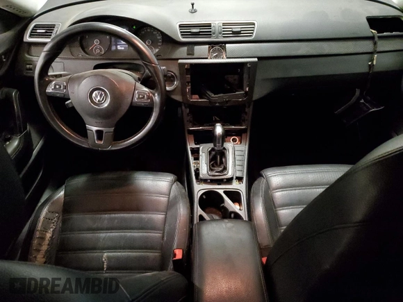 2012 Volkswagen CC Sport with VIN WVWMP7AN5CE506043, listed as a Copart auction lot 79769504 with 160,244 mi miles and Salvage Title. Bid and sale history available at DreamBid. Image 8.