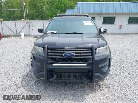2016 Ford Police Interceptor Utility z VIN 1FM5K8AR9GGC27888, wystawiony jako IAAI lot #42037310 z przebiegiem 72 466 mil mil oraz . Historia ofert i sprzedaży dostępna na DreamBid. Obrazek 6.