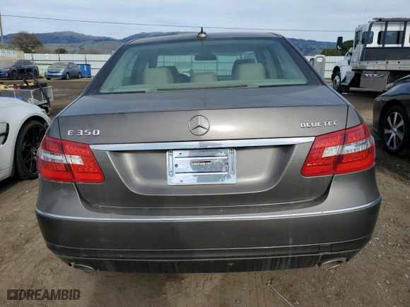 2011 Mercedes-Benz E-Class E 350 Luxury BlueTEC with VIN WDDHF2EBXBA443122, listed as a Copart auction lot 47147895 with 175,630 mi miles and Clean Title. Bid and sale history available at carsss.com. Image 6.