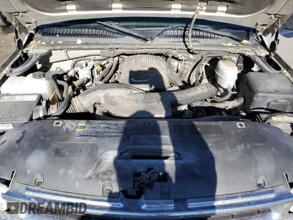 2006 Chevrolet Suburban Z71 with VIN 3GNFK16Z26G209235, listed as a Copart auction lot 84952604 with 186,149 mi miles and Non Repairable. Bid and sale history available at carsss.com. Image 12.