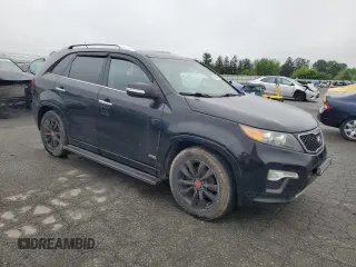 2012 Kia Sorento SX with VIN 5XYKWDA21CG213651, listed as a Copart auction lot 60831745 with 227,817 mi miles and Clean title. Bid and sale history available at DreamBid. Image 4.
