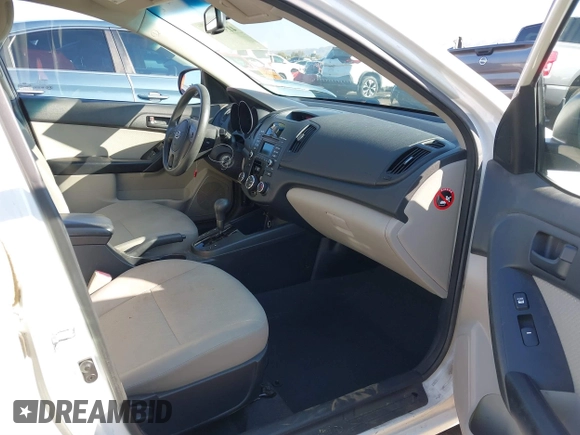 2010 Kia Forte EX with VIN KNAFU4A27A5310573, listed as a IAAI auction lot 41398134 with 167,264 mi miles. Bid and sale history available at carsss.com. Image 5.