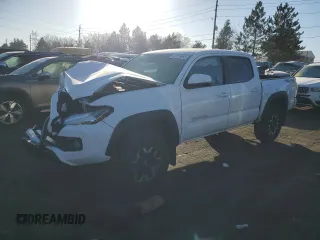 2023 Toyota Tacoma SR z VIN 3TMCZ5AN9PM610741, wystawiony jako Copart lot #44153665 z przebiegiem 7 542 mil mil oraz Szkoda całkowita • Salvage title. Historia ofert i sprzedaży dostępna na DreamBid. Obrazek 1.