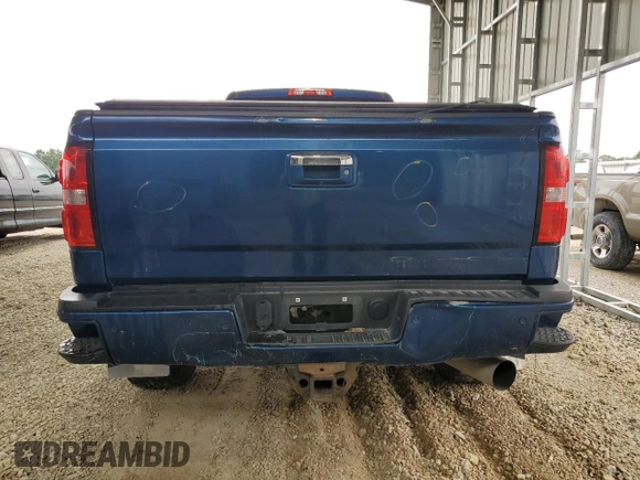 2016 GMC Sierra 2500HD SLT z VIN 1GT12TE80GF271582, wystawiony jako Copart lot #59993915 z przebiegiem 224 490 mil mil oraz Szkoda całkowita • Salvage title. Historia ofert i sprzedaży dostępna na DreamBid. Obrazek 6.