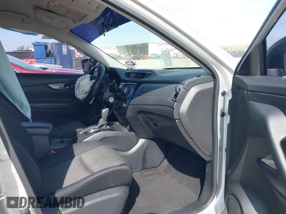 2017 Nissan Rogue S with VIN JN8AT2MV0HW007749, listed as a IAAI auction lot 41894065 with 75,411 mi miles and . Bid and sale history available at carsss.com. Image 5.