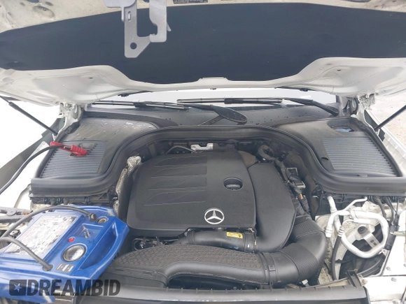 2020 Mercedes-Benz GLC 300 z VIN W1N0G8EB3LF850722, wystawiony jako IAAI lot #42143874 z przebiegiem 71 312 mil mil oraz . Historia ofert i sprzedaży dostępna na DreamBid. Obrazek 10.