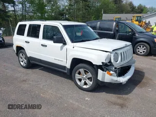 2013 Jeep Patriot Sport z VIN 1C4NJRBB8DD249523, wystawiony jako IAAI lot #42177899 z przebiegiem 142 950 mil mil oraz . Historia ofert i sprzedaży dostępna na DreamBid. Obrazek 1.
