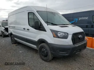 2022 Ford Transit Cargo with VIN 1FTBR1C87NKA66546, listed as a Copart auction lot 81451244 with 31,261 mi miles and Salvage Title. Bid and sale history available at DreamBid. Image 4.