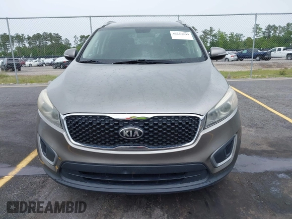 2016 Kia Sorento LX with VIN 5XYPGDA51GG012335, listed as a IAAI auction lot 42224249 with 166,752 mi miles and . Bid and sale history available at DreamBid. Image 12.