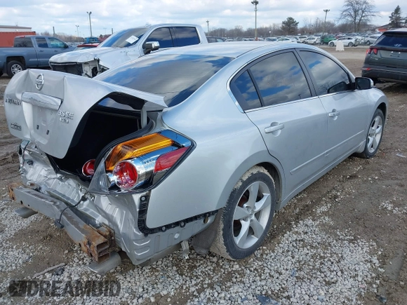 2009 Nissan Altima 3.5 SL with VIN 1N4BL21EX9C134344, listed as a IAAI auction lot 41686067 with 123,269 mi miles. Bid and sale history available at carsss.com. Image 4.