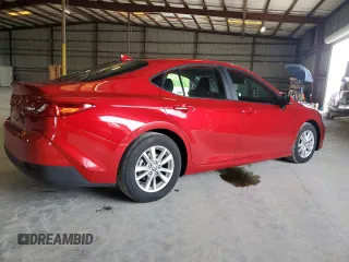 2025 Toyota Camry LE z VIN 4T1DAACK4SU006974, wystawiony jako Copart lot #60284235 z przebiegiem 177 mil mil oraz Czysty tytuł • Clean title. Historia ofert i sprzedaży dostępna na DreamBid. Obrazek 3.