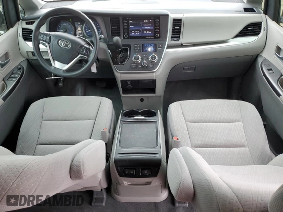 2020 Toyota Sienna LE Auto Access Seat с VIN 5TDKZ3DC1LS040092, выставлен на аукционе Copart как лот 61217895 с пробегом 88 849 миль миль и Списание • Salvage title. История ставок и продаж доступна на DreamBid. Изображение 8.