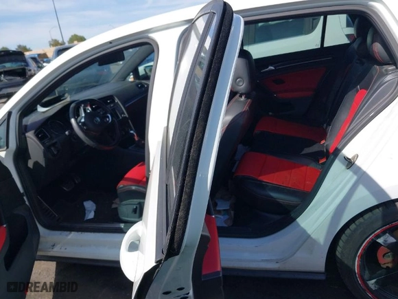 2016 Volkswagen Golf GTI SE with VIN 3VW4T7AU6GM041823, listed as a IAAI auction lot 41608503 with 70,895 mi miles. Bid and sale history available at carsss.com. Image 8.