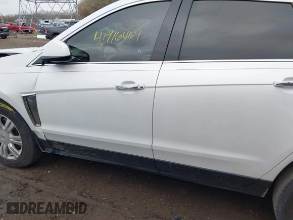 2013 Cadillac SRX Luxury Collection with VIN 3GYFNCE32DS527577, listed as a IAAI auction lot 41916467 with 137,462 mi miles and . Bid and sale history available at DreamBid. Image 15.