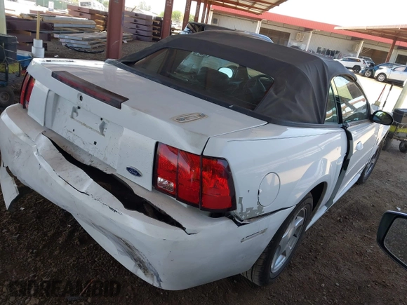 2001 Ford Mustang Deluxe с VIN 1FAFP44491F229968, выставлен на аукционе IAAI как лот 42304205 с пробегом 180 951 миль миль и . История ставок и продаж доступна на DreamBid. Изображение 4.