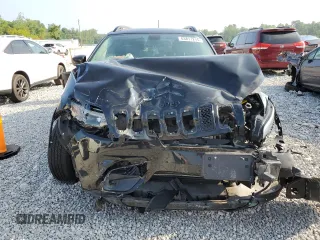 2020 Jeep Cherokee Latitude Plus z VIN 1C4PJMLB8LD584239, wystawiony jako Copart lot #63811215 z przebiegiem Nie podano mil oraz Szkoda całkowita • Salvage title. Historia ofert i sprzedaży dostępna na DreamBid. Obrazek 5.