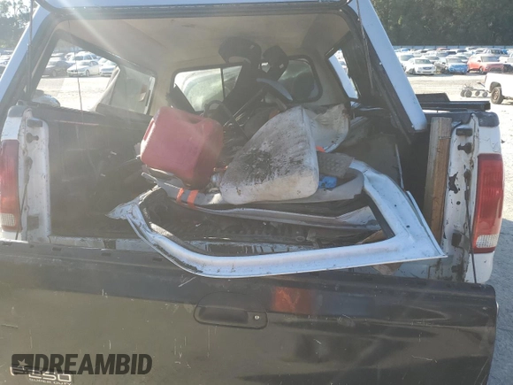 2001 Ford F-350 with VIN 1FTSF30S61EB66117, listed as a Copart auction lot 80763424 with 254,489 mi miles and Non repairable. Bid and sale history available at DreamBid. Image 12.