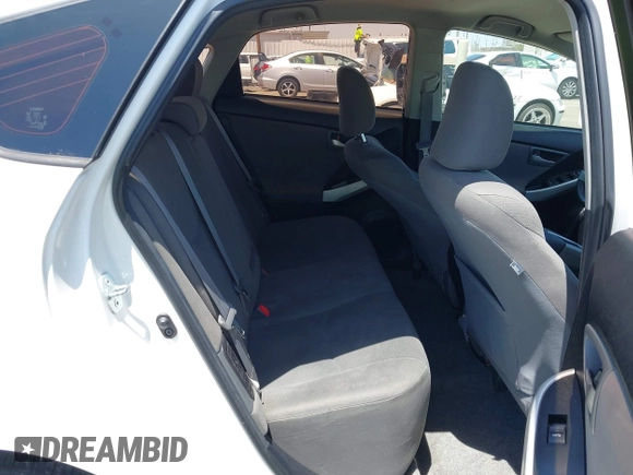 2013 Toyota Prius One z VIN JTDKN3DUXD5657826, wystawiony jako IAAI lot #42346122 z przebiegiem 129 882 mil mil oraz . Historia ofert i sprzedaży dostępna na DreamBid. Obrazek 8.