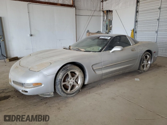 2003 Chevrolet Corvette z VIN 1G1YY22G835112367, wystawiony jako Copart lot #47726375 z przebiegiem Nie podano mil oraz Szkoda całkowita • Salvage title. Historia ofert i sprzedaży dostępna na DreamBid. Obrazek 1.