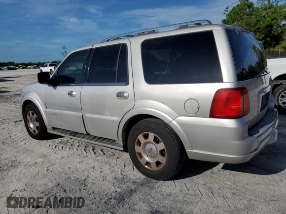 2006 Lincoln Navigator Luxury with VIN 5LMFU27576LJ27128, listed as a Copart auction lot 70362034 with 174,518 mi miles and Salvage Title. Bid and sale history available at carsss.com. Image 2.