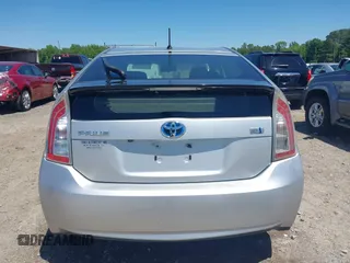 2015 Toyota Prius Four with VIN JTDKN3DU8F2000933, listed as a IAAI auction lot 42113155 with 212,443 mi miles and . Bid and sale history available at DreamBid. Image 16.