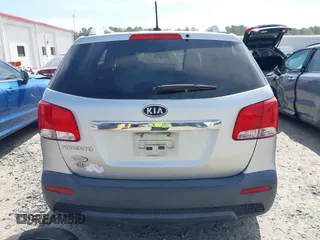 2012 Kia Sorento LX with VIN 5XYKT4A26CG292968, listed as a IAAI auction lot 42066841 with 215,295 mi miles. Bid and sale history available at carsss.com. Image 17.
