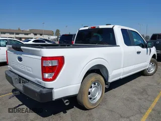 2022 Ford F-150 XL z VIN 1FTEX1CP3NKF26053, wystawiony jako IAAI lot #40372191 z przebiegiem Nie podano mil oraz . Historia ofert i sprzedaży dostępna na DreamBid. Obrazek 4.