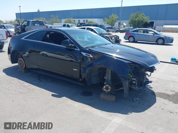 2013 Cadillac CTS-V z VIN 1G6DV1EP6D0138259, wystawiony jako IAAI lot #42175072 z przebiegiem Nie podano mil oraz . Historia ofert i sprzedaży dostępna na DreamBid. Obrazek 1.