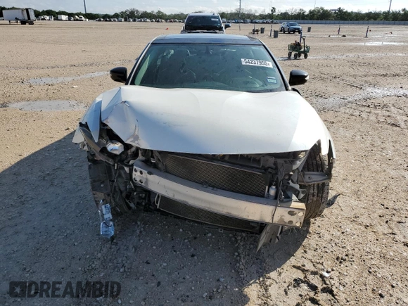 2016 Nissan Maxima SV with VIN 1N4AA6AP4GC429799, listed as a Copart auction lot 54237955 with 113,711 mi miles and Clean Title. Bid and sale history available at DreamBid. Image 5.