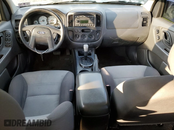 2007 Ford Escape XLS with VIN 1FMYU02Z47KB08019, listed as a Copart auction lot 36747364 with 0 mi miles and Clean Title. Bid and sale history available at carsss.com. Image 8.