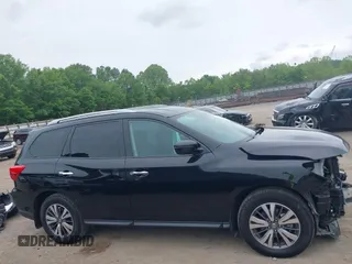 2017 Nissan Pathfinder Platinum with VIN 5N1DR2MM4HC611235, listed as a IAAI auction lot 42203255 with 20,772 mi miles and . Bid and sale history available at DreamBid. Image 14.