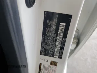 2006 Scion xB z VIN JTLKT324964090627, wystawiony jako Copart lot #52608985 z przebiegiem 195 918 mil mil oraz Szkoda całkowita • Salvage title. Historia ofert i sprzedaży dostępna na DreamBid. Obrazek 13.
