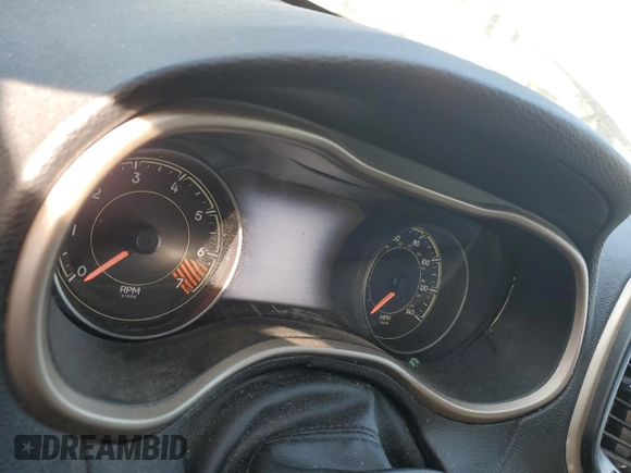 2014 Jeep Cherokee Limited с VIN 1C4PJMDB8EW192772, выставлен на аукционе Copart как лот 48764915 с пробегом Не указан миль и На запчасти • Non repairable. История ставок и продаж доступна на DreamBid. Изображение 9.