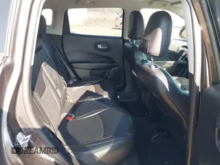 2019 Jeep Compass Latitude with VIN 3C4NJDBB2KT787029, listed as a IAAI auction lot 41704303 with 45,492 mi miles. Bid and sale history available at carsss.com. Image 8.