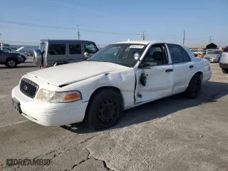 2009 Ford Police Interceptor with VIN 2FAHP71V69X135599, listed as a Copart auction lot 84247034 with 118,906 mi miles and Salvage Title. Bid and sale history available at carsss.com. Image 1.