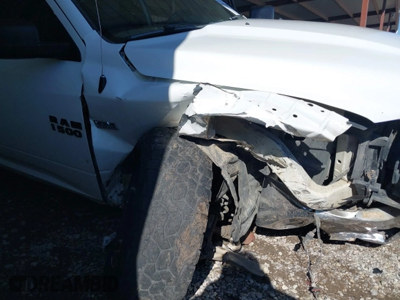 2017 Ram 1500 SLT z VIN 1C6RR7GT6HS537534, wystawiony jako IAAI lot #40744482 z przebiegiem 148 661 mil mil oraz . Historia ofert i sprzedaży dostępna na DreamBid. Obrazek 6.
